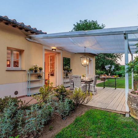 Villa Bassotta, A Charming Cottage ルッカ エクステリア 写真