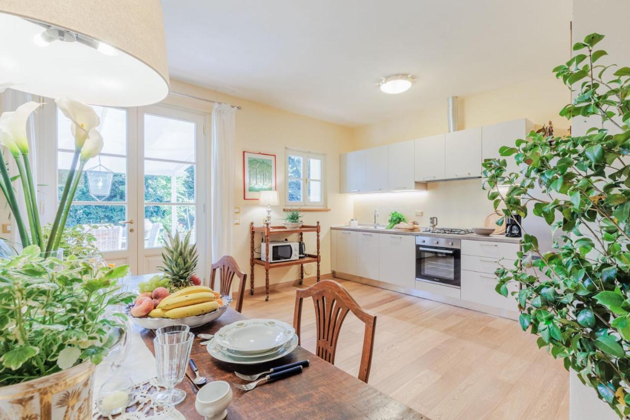 Villa Bassotta, A Charming Cottage ルッカ エクステリア 写真
