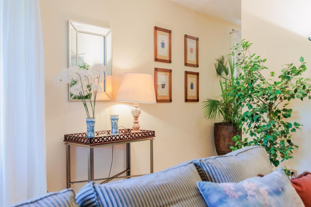 Villa Bassotta, A Charming Cottage ルッカ エクステリア 写真