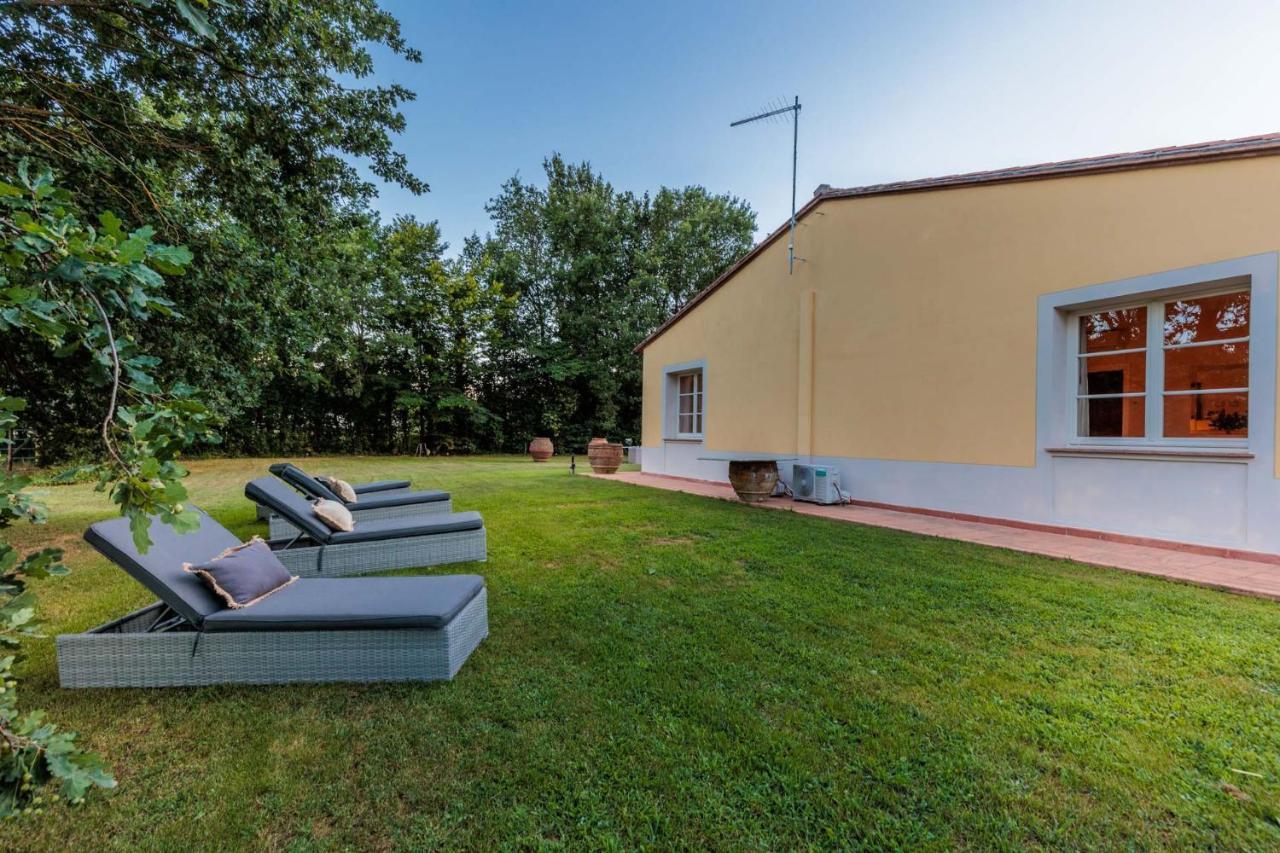 Villa Bassotta, A Charming Cottage ルッカ エクステリア 写真