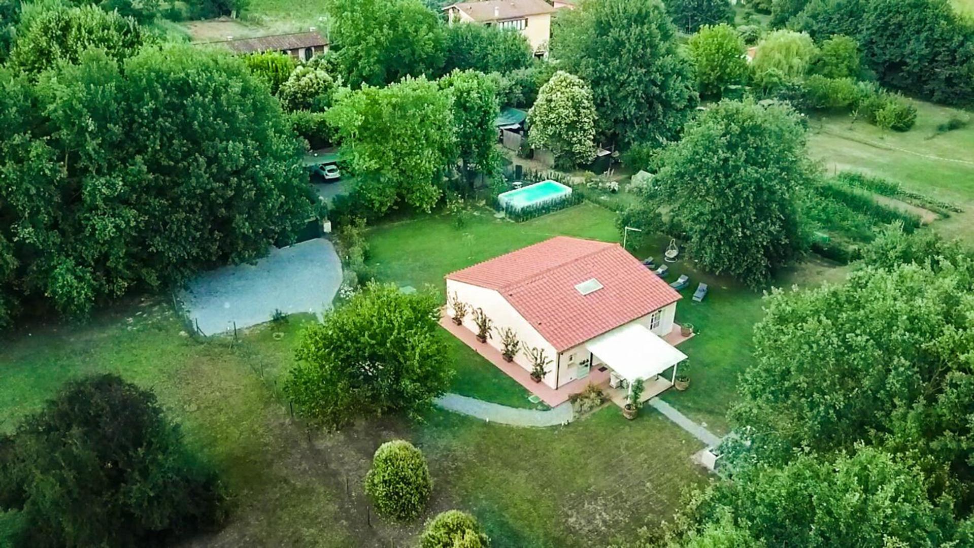 Villa Bassotta, A Charming Cottage ルッカ エクステリア 写真